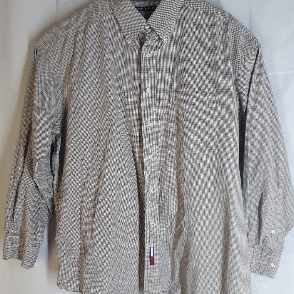 Tommy Hilfiger Mens weekend classics dress shirt